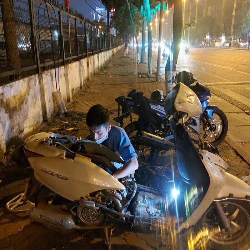 Dịch vụ sửa xe máy tận nơi , hỗ trợ mọi quận, thợ đến trong 10–15 phút.