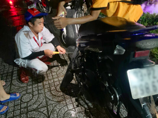 Sửa xe máy ngập nước tại Đống Đa – Minh Thành Motor, xử lý nhanh, an toàn, phục vụ 24/7.